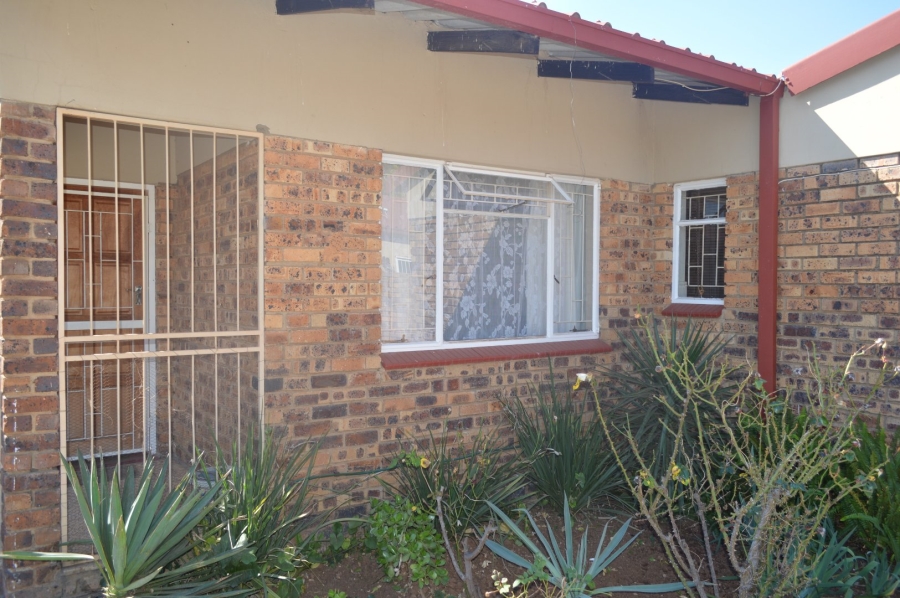 3 Bedroom Property for Sale in La Hoff North West